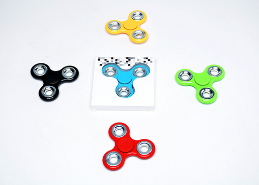 Spinner Metal E Plástico Color